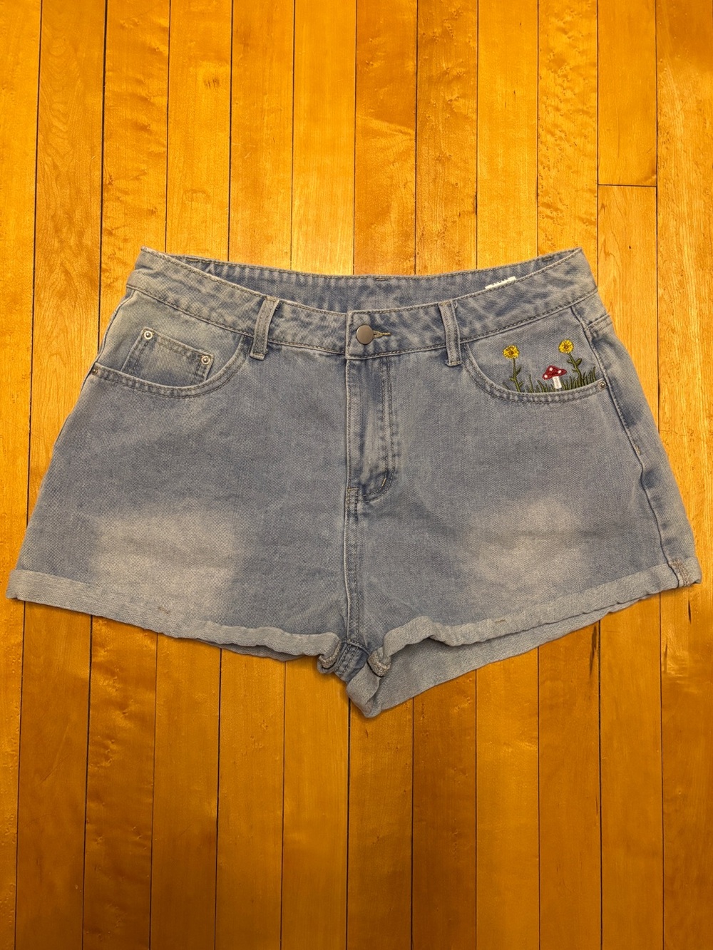 EUC High-Rise Mushroom & Sunflower Embroidered Jean Shorts | Women’s 12-14 XL - Picture 2 of 16